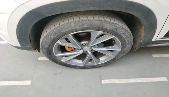 2021 Hyundai Creta EX 1.5 PETROL, Petrol, Manual, 27,367 km, tyre