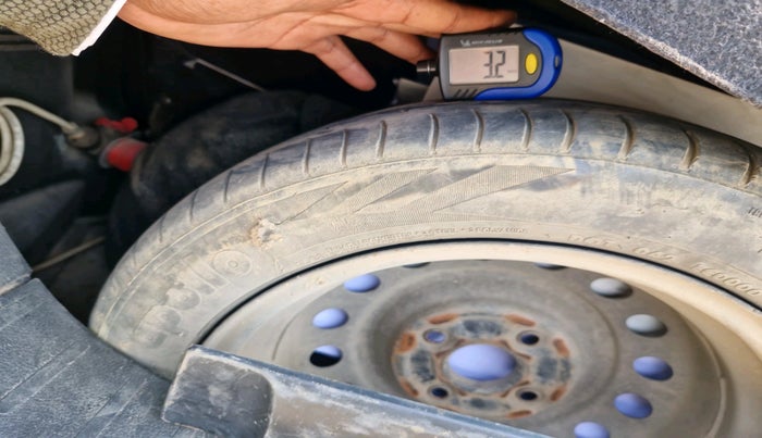 2018 Maruti Wagon R 1.0 VXI, CNG, Manual, 96,526 km, tyre