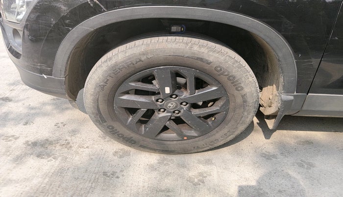 2021 Tata Harrier XZ PLUS 2.0L DARK EDITION, Diesel, Manual, 70,935 km, tyre