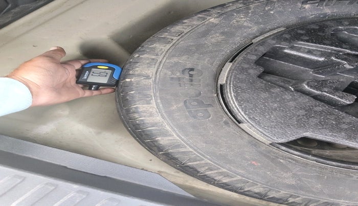 2017 Maruti Vitara Brezza ZDI, Diesel, Manual, 47,160 km, tyre