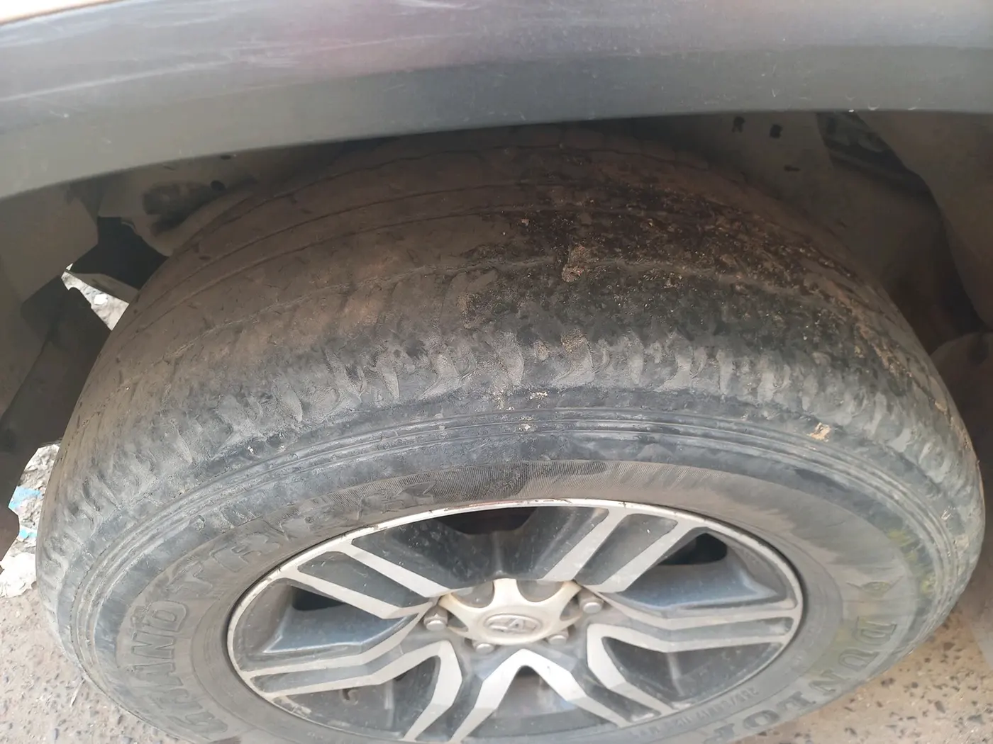 2018 Toyota Fortuner 2.8 4X2 AT, Diesel, Automatic, 80,622 km, tyre