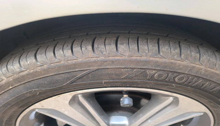 2016 Hyundai Verna 1.6 VTVT SX (O), CNG, Manual, 90,935 km, tyre