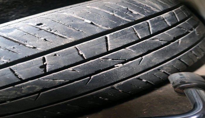 2016 Hyundai Verna 1.6 VTVT SX (O), CNG, Manual, 90,935 km, tyre