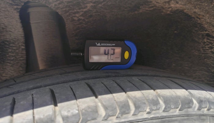 2020 Maruti Baleno DELTA PETROL 1.2, Petrol, Manual, 1,23,444 km, tyre