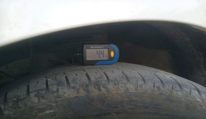 2022 Maruti Ertiga ZXI+ SHVS, Petrol, Manual, 69,682 km, tyre