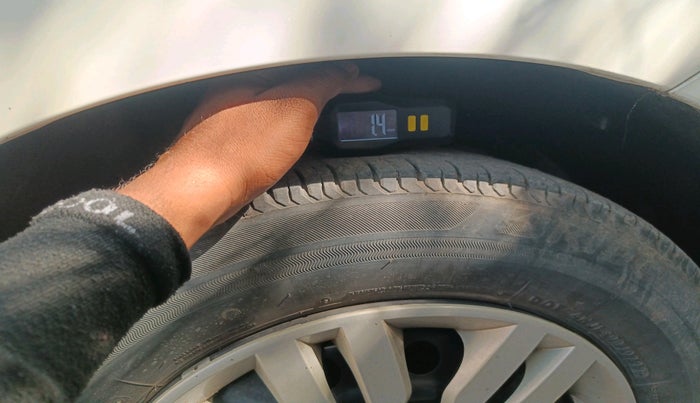 2022 Maruti Dzire VXI, Petrol, Manual, 66,162 km, tyre