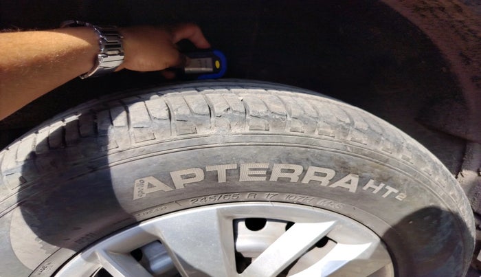 2023 Mahindra SCORPIO-N Z2 PETROL MT 7 STR, Petrol, Manual, 23,852 km, tyre