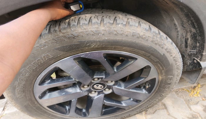 2022 Tata Safari XZA PLUS, Diesel, Automatic, 73,887 km, tyre