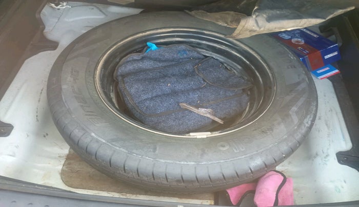 2022 Hyundai Creta SX 1.5 PETROL, Petrol, Manual, 57,970 km, tyre