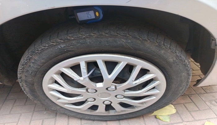 2011 Maruti Alto K10 VXI, Petrol, Manual, 51,056 km, tyre