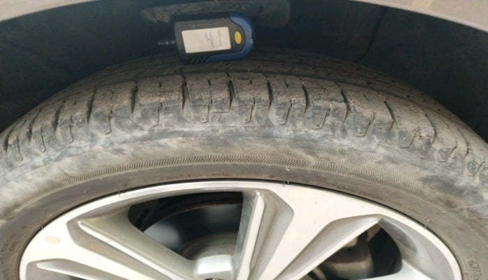 2019 Hyundai Verna 1.6 VTVT SX, Petrol, Manual, 17,633 km, tyre