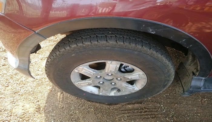 2012 Mahindra Xylo E9, Diesel, Manual, 1,58,233 km, tyre