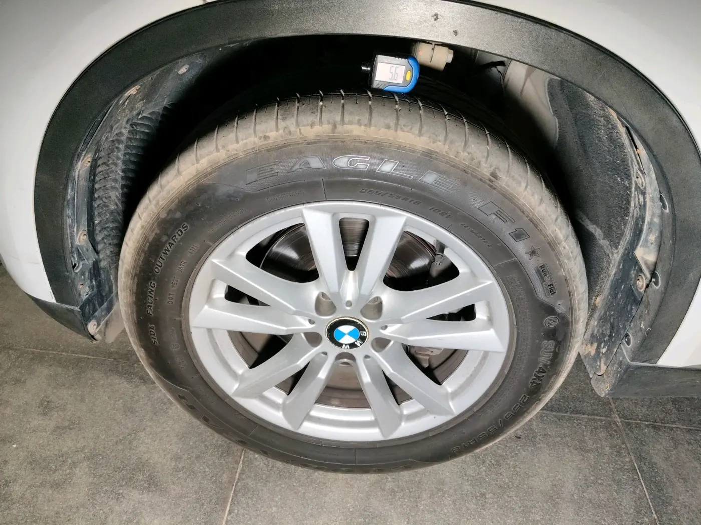 2014 BMW X5 XDRIVE 30 D, Diesel, Automatic, 1,27,148 km, tyre