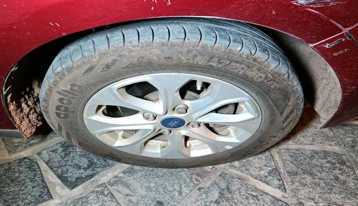 2017 Ford Figo Aspire TITANIUM 1.2 PETROL, Petrol, Manual, 70,640 km, tyre