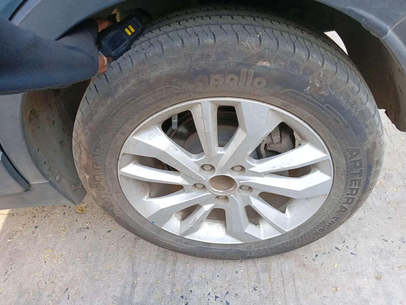 2021 Mahindra XUV300 W8 1.5 DIESEL, Diesel, Manual, 58,245 km, tyre