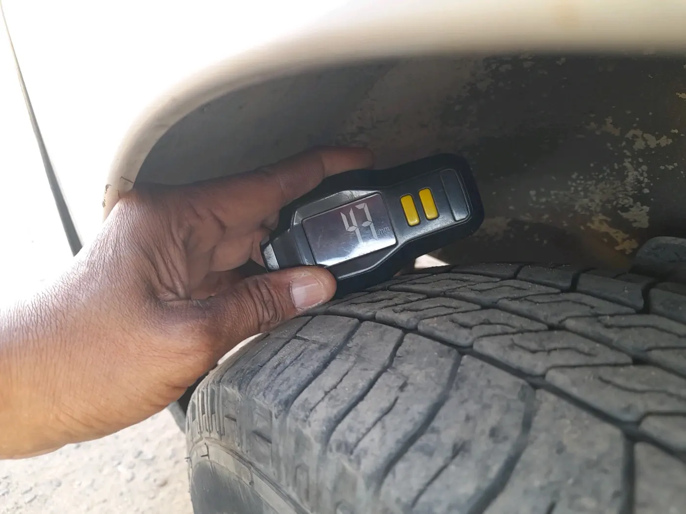 2017 Maruti Eeco 5 STR WITH A/C+HTR, CNG, Manual, 1,25,676 km, tyre