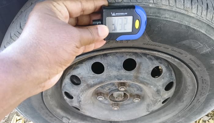 2011 Maruti Ritz VDI, Diesel, Manual, 1,09,093 km, tyre