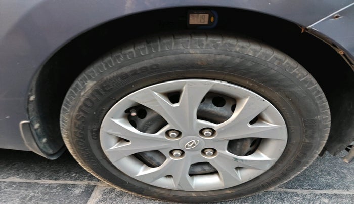 2016 Hyundai Grand i10 MAGNA 1.2 KAPPA VTVT, CNG, Manual, 70,296 km, tyre