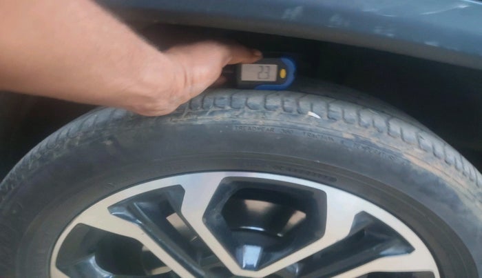 2020 Jeep Compass LIMITED PLUS DIESEL, Diesel, Manual, 1,27,909 km, tyre