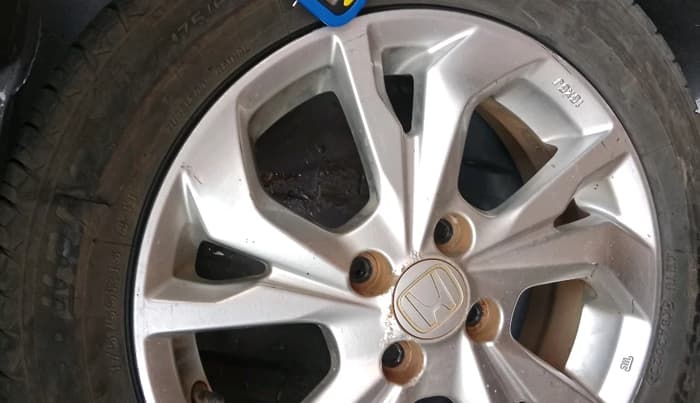 2018 Honda Amaze 1.2L I-VTEC V CVT, Petrol, Automatic, 1,10,993 km, tyre