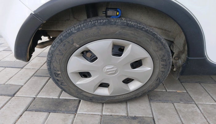 2023 Maruti New Wagon-R VXI 1.0 AMT, Petrol, Automatic, 7,888 km, tyre