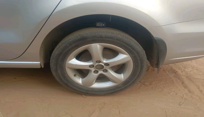 2013 Skoda Rapid ELEGANCE 1.6 TDI CR MT, Diesel, Manual, 1,69,834 km, tyre