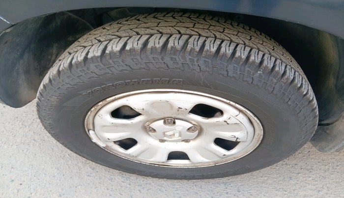 2014 Renault Duster 85 PS RXL DIESEL, Diesel, Manual, 1,01,040 km, tyre