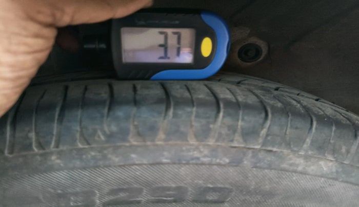 2017 Maruti Celerio VXI (O) CNG, CNG, Manual, 81,153 km, tyre