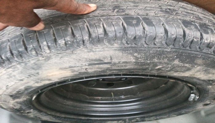 2018 Maruti Dzire VXI, Petrol, Manual, 25,115 km, tyre