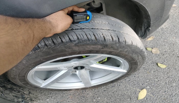 2023 Maruti Baleno DELTA CNG 1.2L, CNG, Manual, 78,937 km, tyre