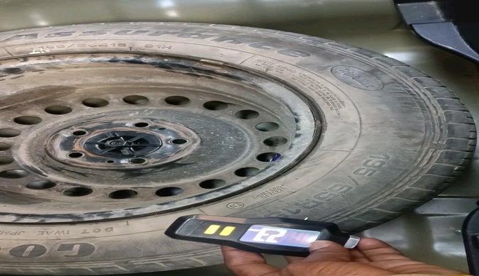 2025 Hyundai VENUE E 1.2, Petrol, Manual, 15,692 km, tyre