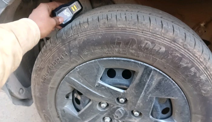 2025 Hyundai VENUE E 1.2, Petrol, Manual, 15,692 km, tyre