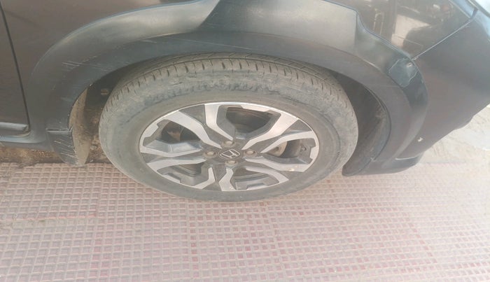 2018 Honda WR-V 1.2L I-VTEC VX MT, Petrol, Manual, 69,113 km, tyre