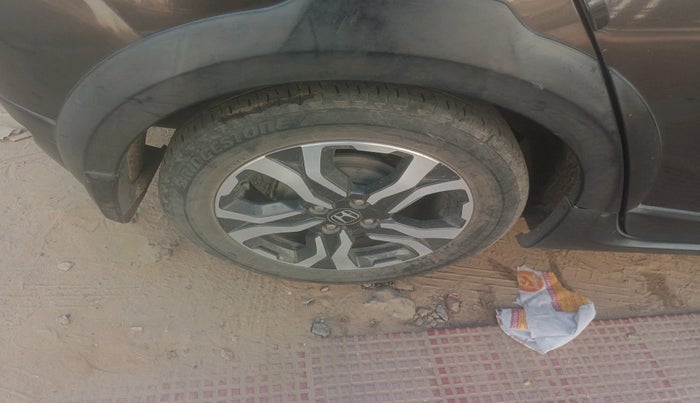 2018 Honda WR-V 1.2L I-VTEC VX MT, Petrol, Manual, 69,113 km, tyre