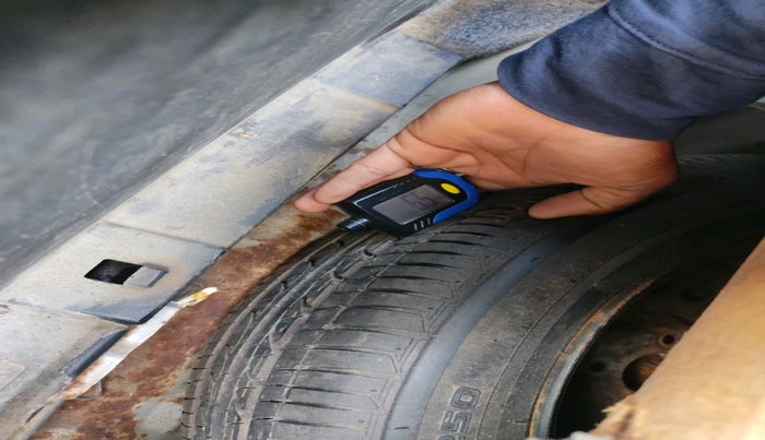 2012 Honda City 1.5L I-VTEC V MT, CNG, Manual, 1,31,424 km, tyre