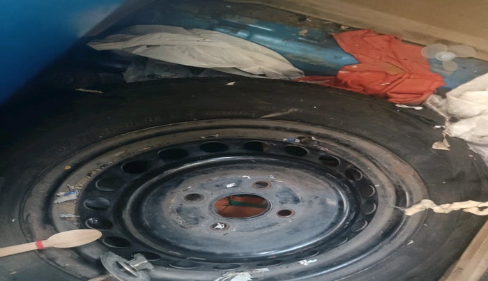 2012 Honda Brio S MT, Petrol, Manual, 73,367 km, tyre