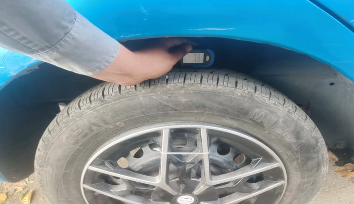 2012 Honda Brio S MT, Petrol, Manual, 73,367 km, tyre