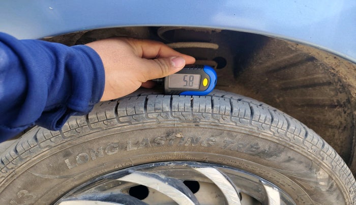 2013 Maruti Wagon R 1.0 LXI CNG, CNG, Manual, 88,235 km, tyre