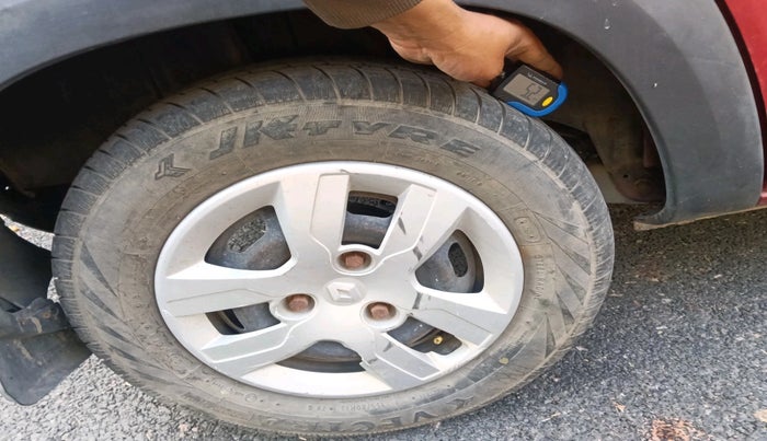 2016 Renault Kwid RXT 0.8, CNG, Manual, 79,949 km, tyre