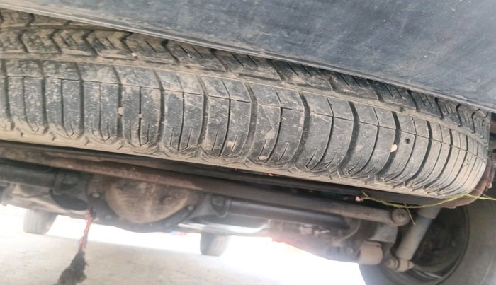 2014 Chevrolet Enjoy 1.3 LS 8 STR, Diesel, Manual, 1,88,499 km, tyre