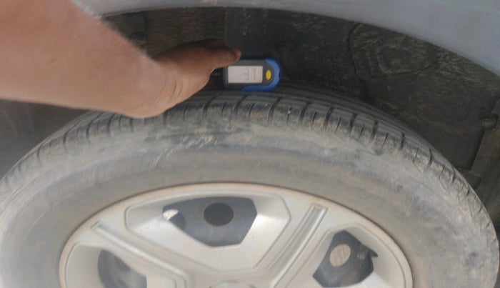 2019 Tata NEXON XMA PETROL, Petrol, Automatic, 40,845 km, tyre