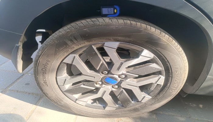 2024 Hyundai EXTER SX(O) 1.2 AMT, Petrol, Automatic, 15,820 km, tyre