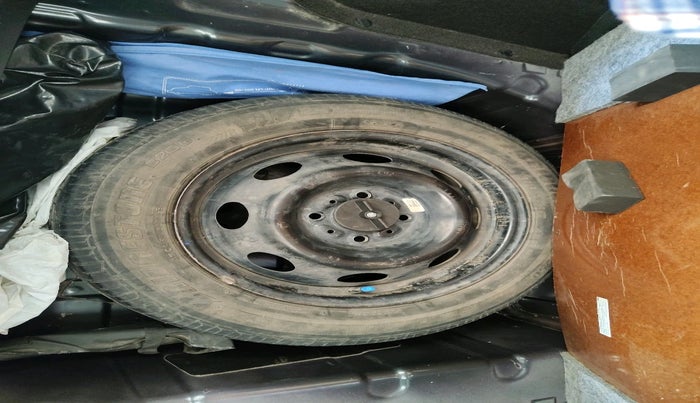 2016 Tata Zest XMS PETROL, Petrol, Manual, 53,462 km, tyre