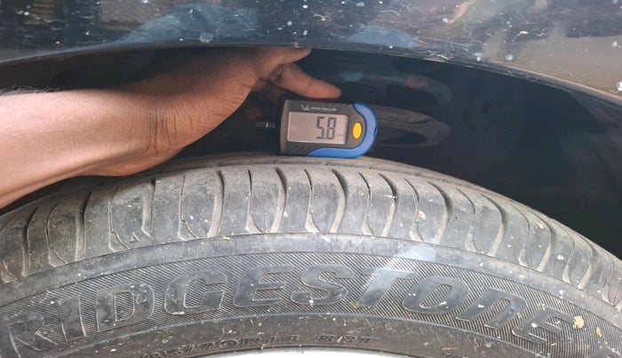 2010 Hyundai i20 SPORTZ 1.2, Petrol, Manual, 1,06,522 km, tyre