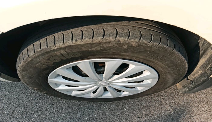 2011 Maruti Swift Dzire VDI, Diesel, Manual, 1,36,733 km, tyre