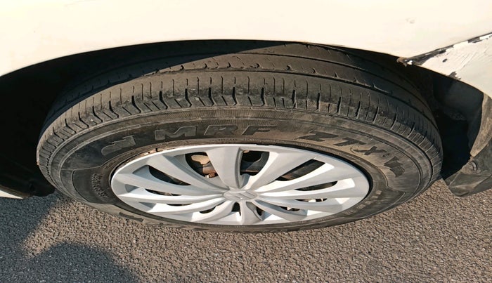 2011 Maruti Swift Dzire VDI, Diesel, Manual, 1,36,733 km, tyre