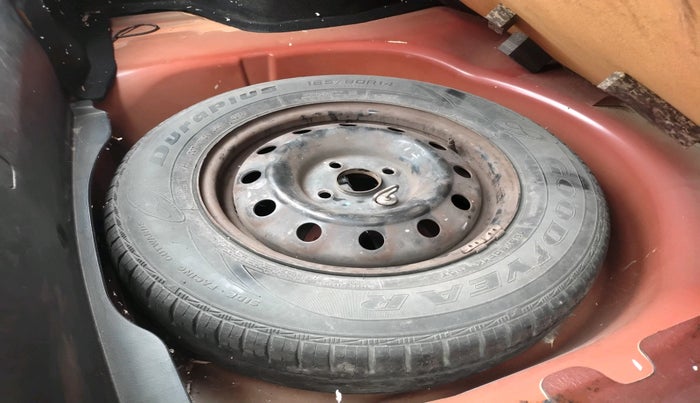 2016 Maruti Swift Dzire VXI, Petrol, Manual, 42,174 km, tyre