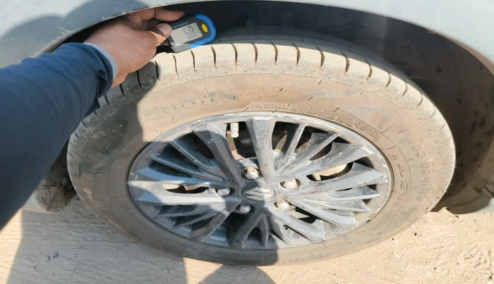 2021 Maruti XL6 ZETA MT, Petrol, Manual, 99,481 km, tyre