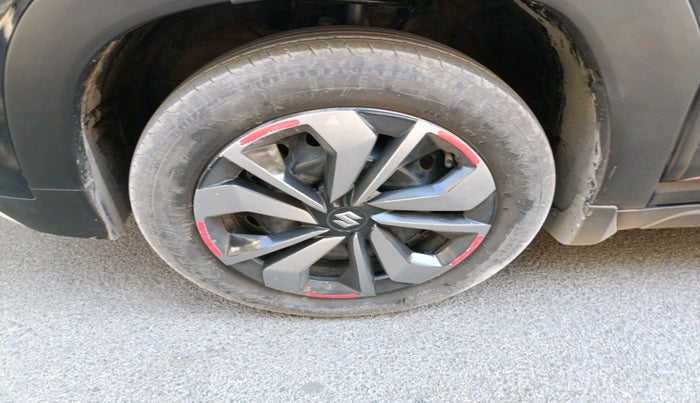 2025 Maruti FRONX DELTA 1.2 AGS, CNG, Automatic, 23,578 km, tyre