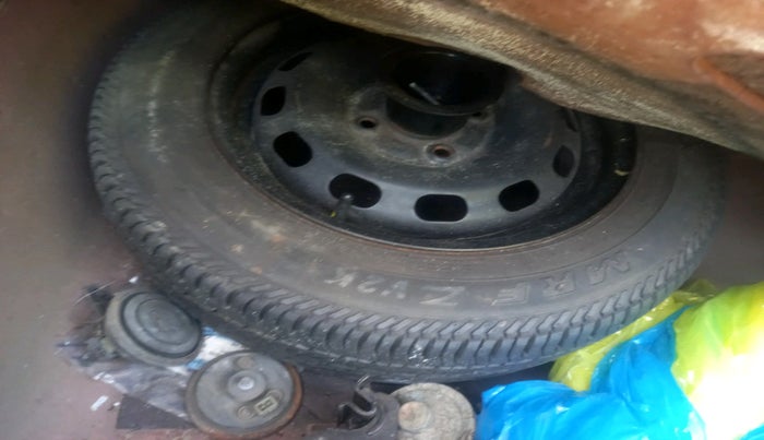 2009 Ford Fiesta SXI 1.6 PETROL, Petrol, Manual, 80,000 km, tyre